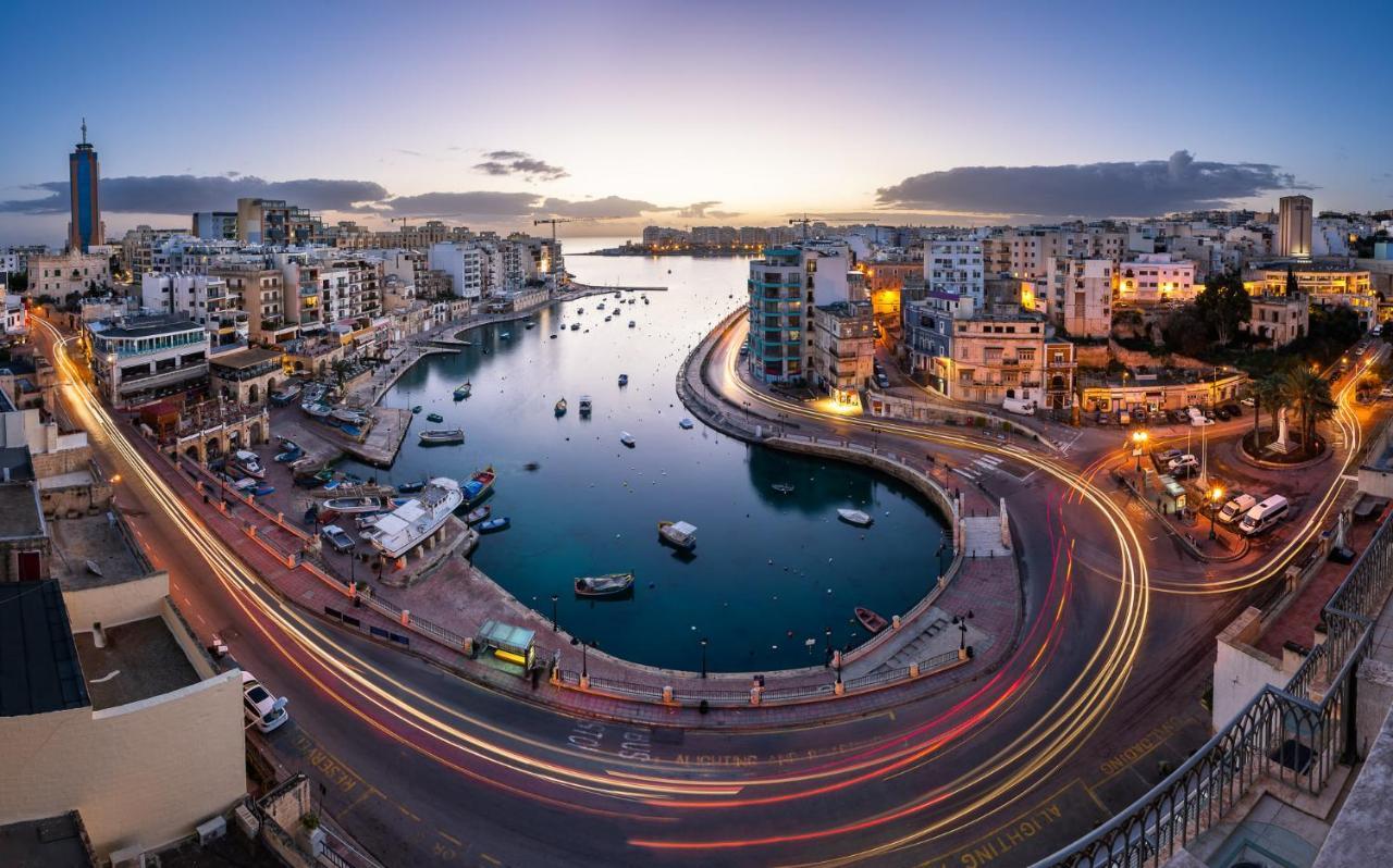 Modern 2 Bedroom Maisonette In Central Sliema Bagian luar foto